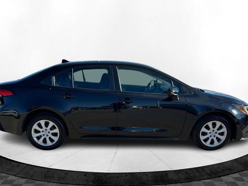 Used 2023 Toyota Corolla LE image 6