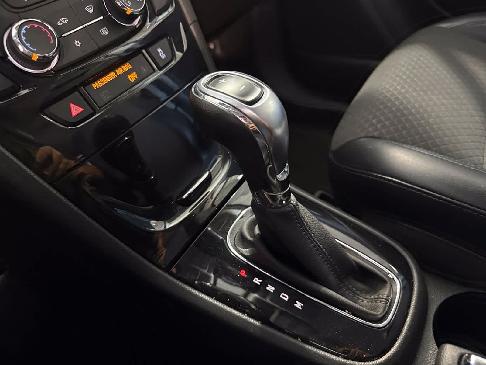 Used 2020 Buick Encore Preferred FWD image 29
