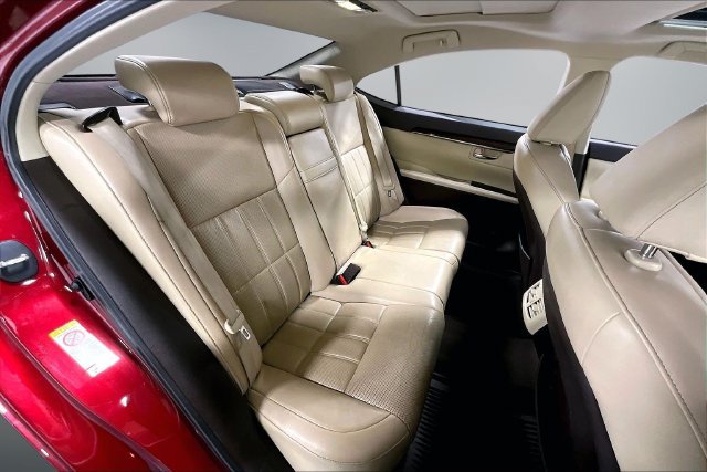 Used 2018 Lexus ES 350 w/ Luxury Package w/Wood Trim FWD image 23