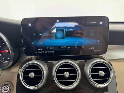 Used 2022 Mercedes-Benz GLC 300 GLC 300 image 27