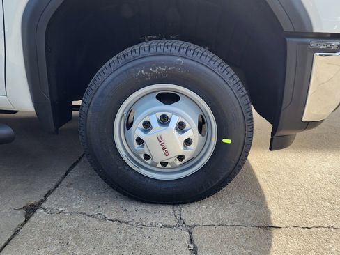 New 2026 GMC Sierra 3500 Pro w/ Convenience Package image 48