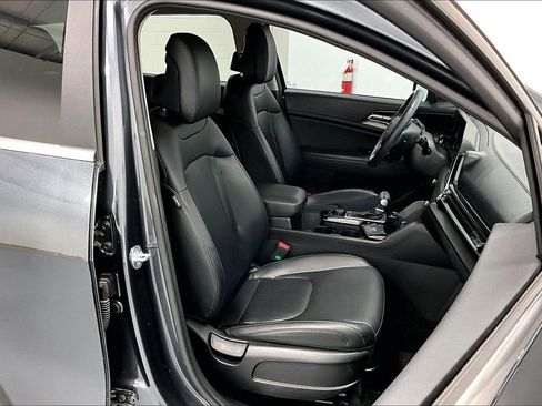 Used 2024 Kia Sportage EX image 10