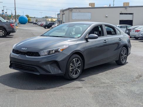 Used 2024 Kia Forte LXS image 9