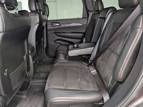 Used 2019 Jeep Grand Cherokee Trailhawk image 23