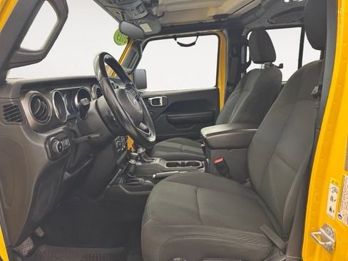 Used 2019 Jeep Wrangler Unlimited Sport S AWD/4WD image 11