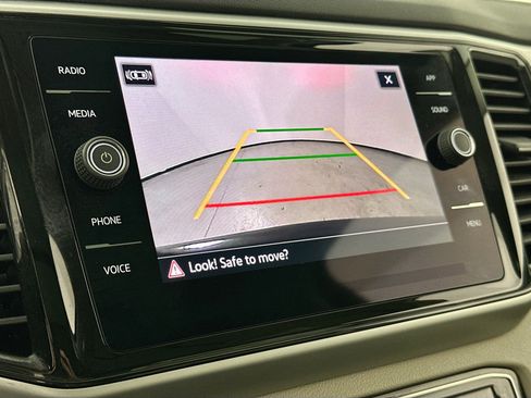 Used 2023 Volkswagen Atlas SE image 13