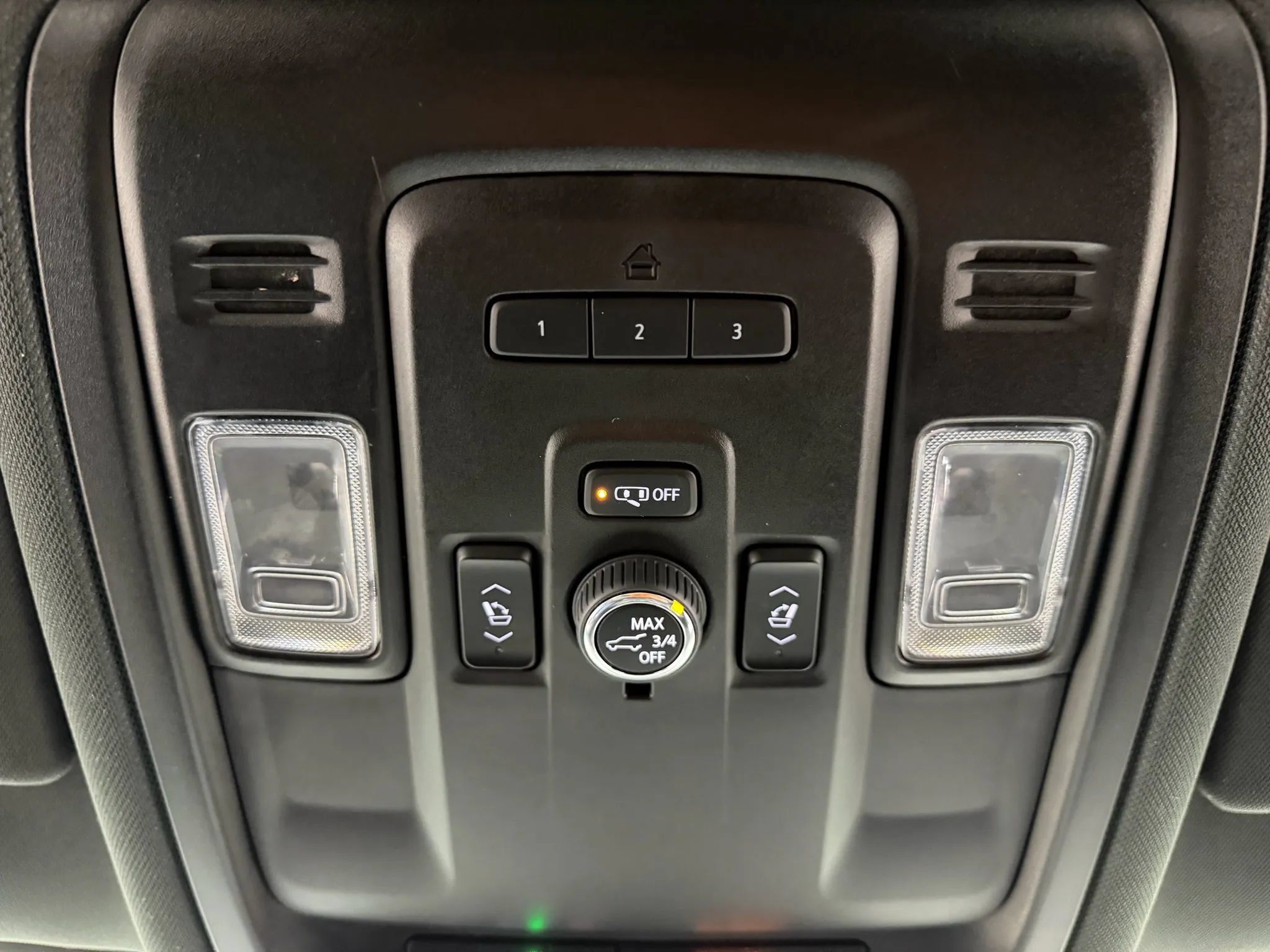 Used 2021 GMC Yukon SLT w/ Rear Media and Nav Package AWD/4WD image 36