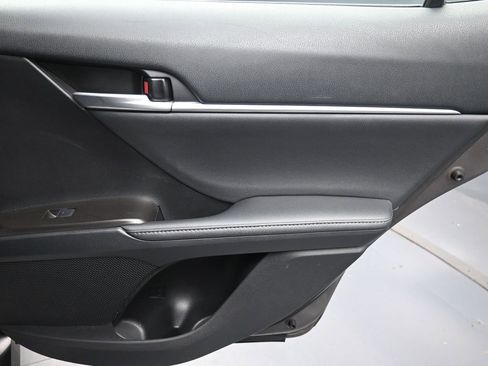 Used 2023 Toyota Camry XLE image 24