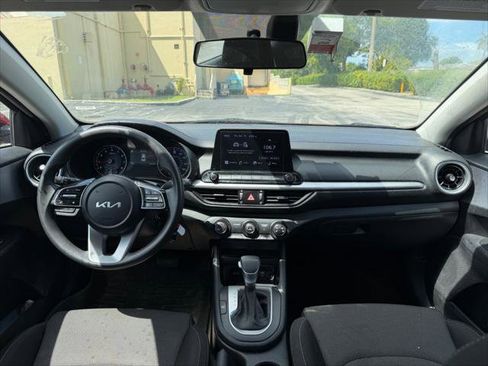 Used 2024 Kia Forte LXS image 13
