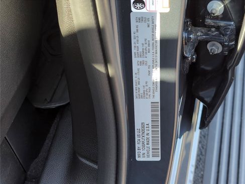 New 2026 RAM 1500 Laramie AWD/4WD image 14