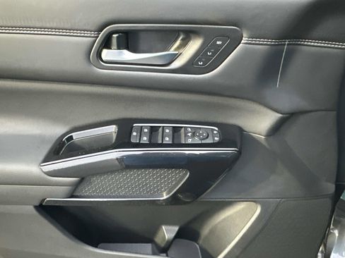 New 2026 Nissan Pathfinder Platinum image 19