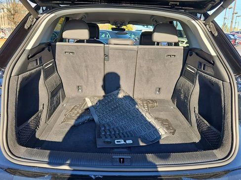 Used 2021 Audi Q5 2.0T Premium image 17