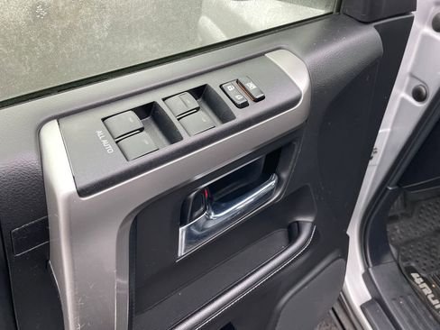 Certified 2018 Toyota 4Runner SR5 image 11