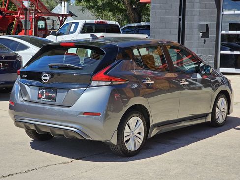 Used 2024 Nissan Leaf S FWD image 9