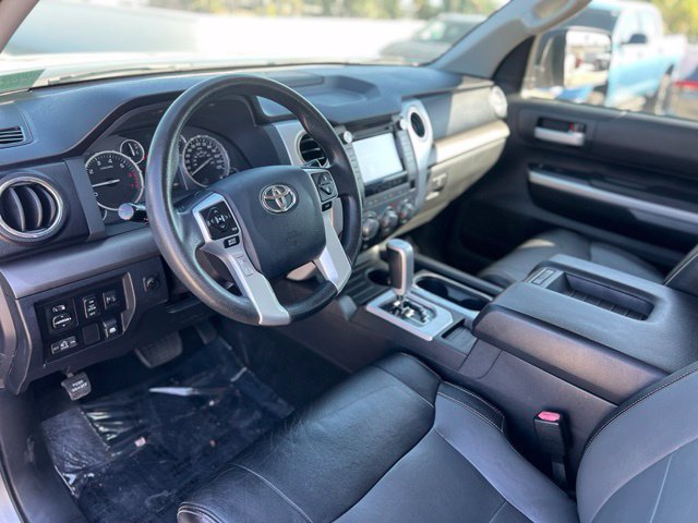 Used 2017 Toyota Tundra SR5 w/ SR5 Upgrade Package AWD/4WD image 21
