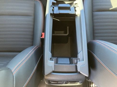 Used 2025 Nissan Rogue SV image 30