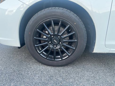 Used 2013 Honda Civic LX image 23