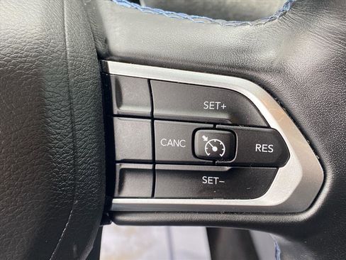 Used 2022 Jeep Compass Latitude w/ Convenience Group AWD/4WD image 19