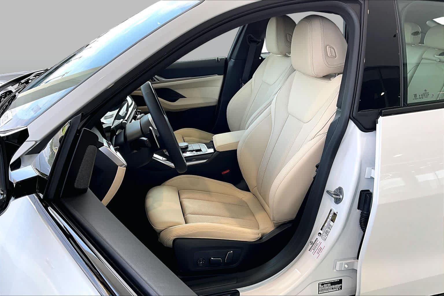 New 2026 BMW M440i w/ Premium Package RWD image 9