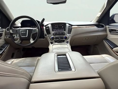 Used 2016 GMC Yukon XL Denali w/ Open Road Package AWD/4WD image 13