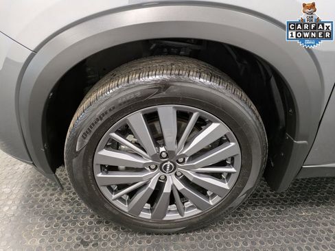 Used 2025 Nissan Pathfinder SL w/ SL Premium Package image 7