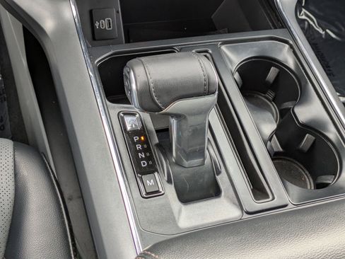 Used 2025 Ford F150 Lariat w/ Equipment Group 501A Mid image 24