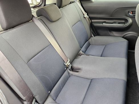 Used 2016 Toyota Prius C Two image 14