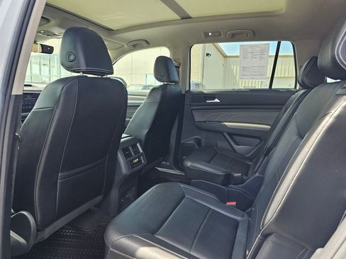 Certified 2023 Volkswagen Atlas SEL AWD/4WD image 10