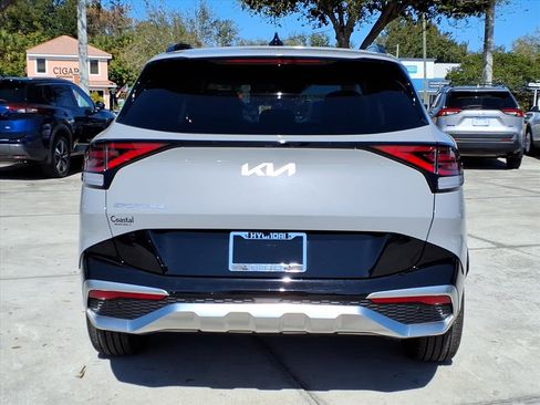 Used 2025 Kia Sportage SX image 6