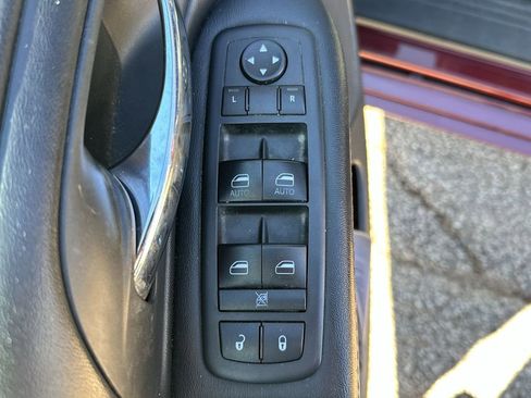 Used 2019 Dodge Grand Caravan GT image 12