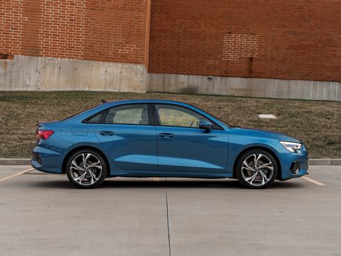 Used 2022 Audi A3 2.0T Premium Plus image 3