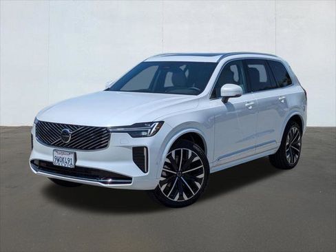 Used 2026 Volvo XC90 B6 Plus w/ Protection Package Premier image 1