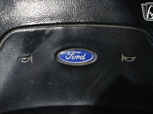 Used 1990 Ford F150 4x4 Regular Cab image 36