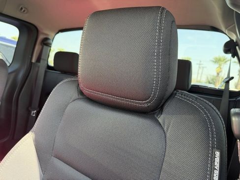 Certified 2025 Nissan Frontier SV image 27