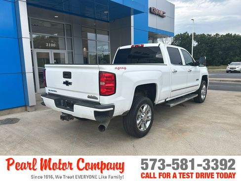 Used 2016 Chevrolet Silverado 2500 High Country w/ Duramax Plus Package AWD/4WD image 4