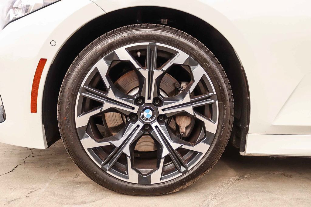 Used 2026 BMW 330i Sedan w/ M Sport Package RWD image 13