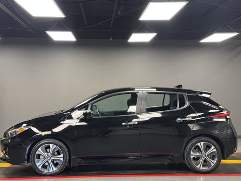 Used 2021 Nissan Leaf SV image 5