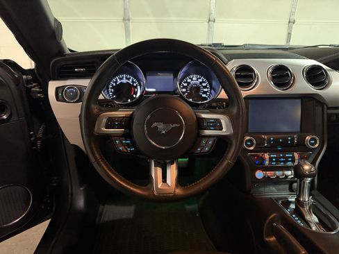 Used 2015 Ford Mustang Premium RWD image 13