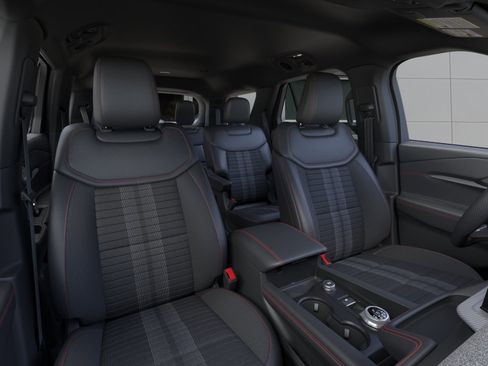 New 2026 Ford Explorer ST-Line image 12