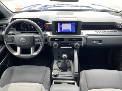 Used 2025 Toyota Tacoma TRD Off-Road AWD/4WD image 14