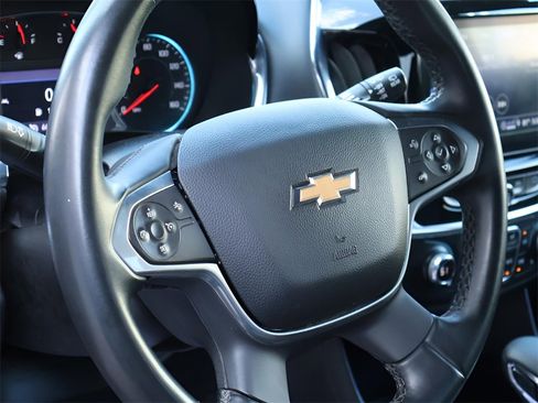 Used 2023 Chevrolet Traverse LT image 21