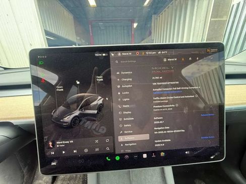 Used 2023 Tesla Model Y Performance AWD/4WD image 17