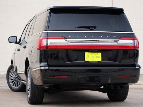 Used 2020 Lincoln Navigator L 4WD image 6