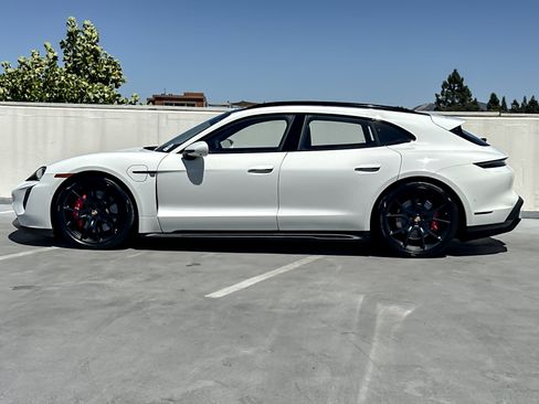 Certified 2024 Porsche Taycan GTS AWD/4WD image 3