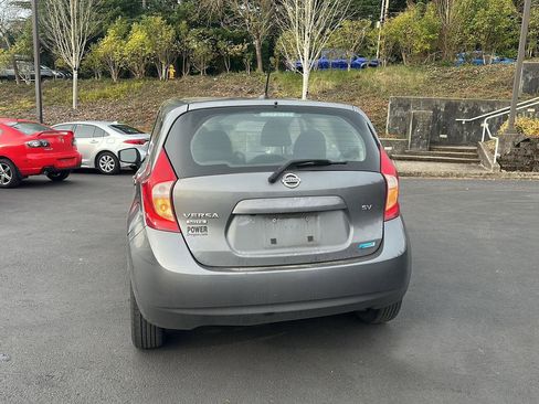 Used 2016 Nissan Versa Note SV w/ SV Appearance Package image 4