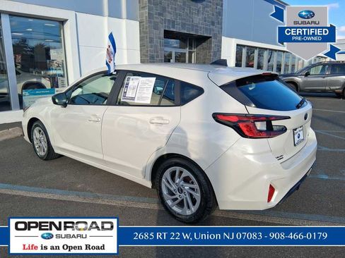 Certified 2025 Subaru Impreza 2.0i image 6