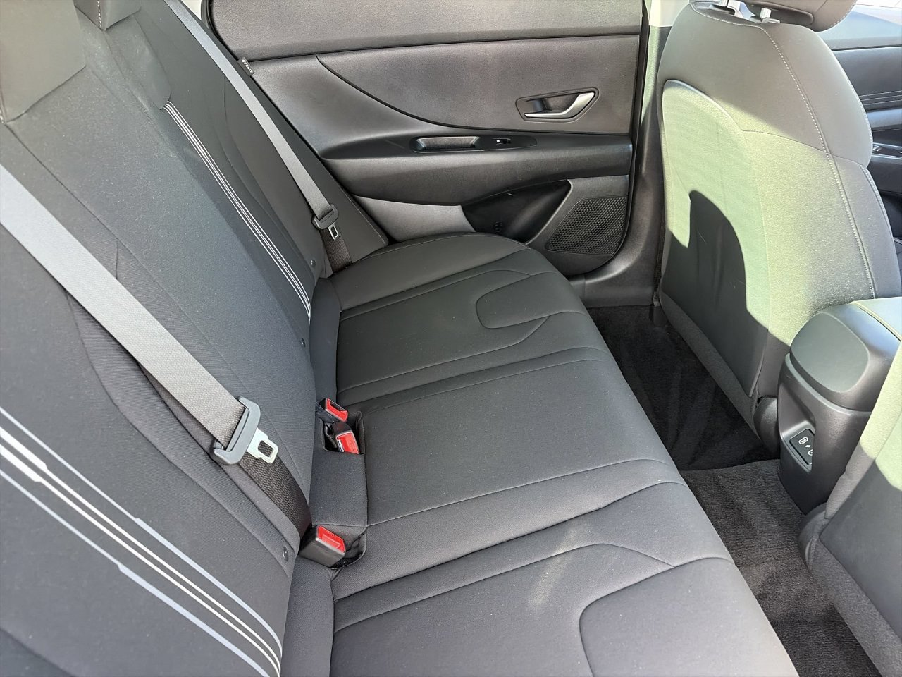 Certified 2024 Hyundai Elantra SEL FWD image 12