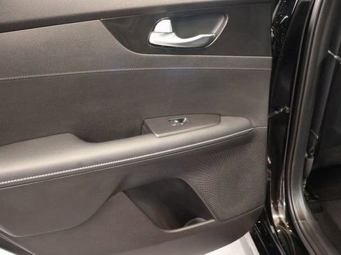 Used 2023 Kia Forte GT-Line image 23