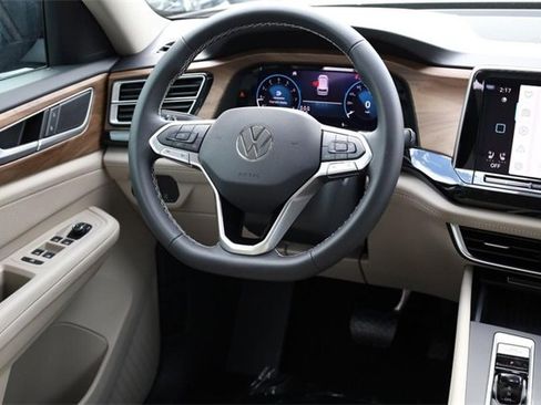 New 2026 Volkswagen Atlas SE image 24