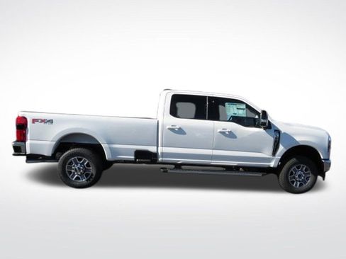 New 2026 Ford F350 Lariat w/ FX4 Off-Road Package AWD/4WD image 9